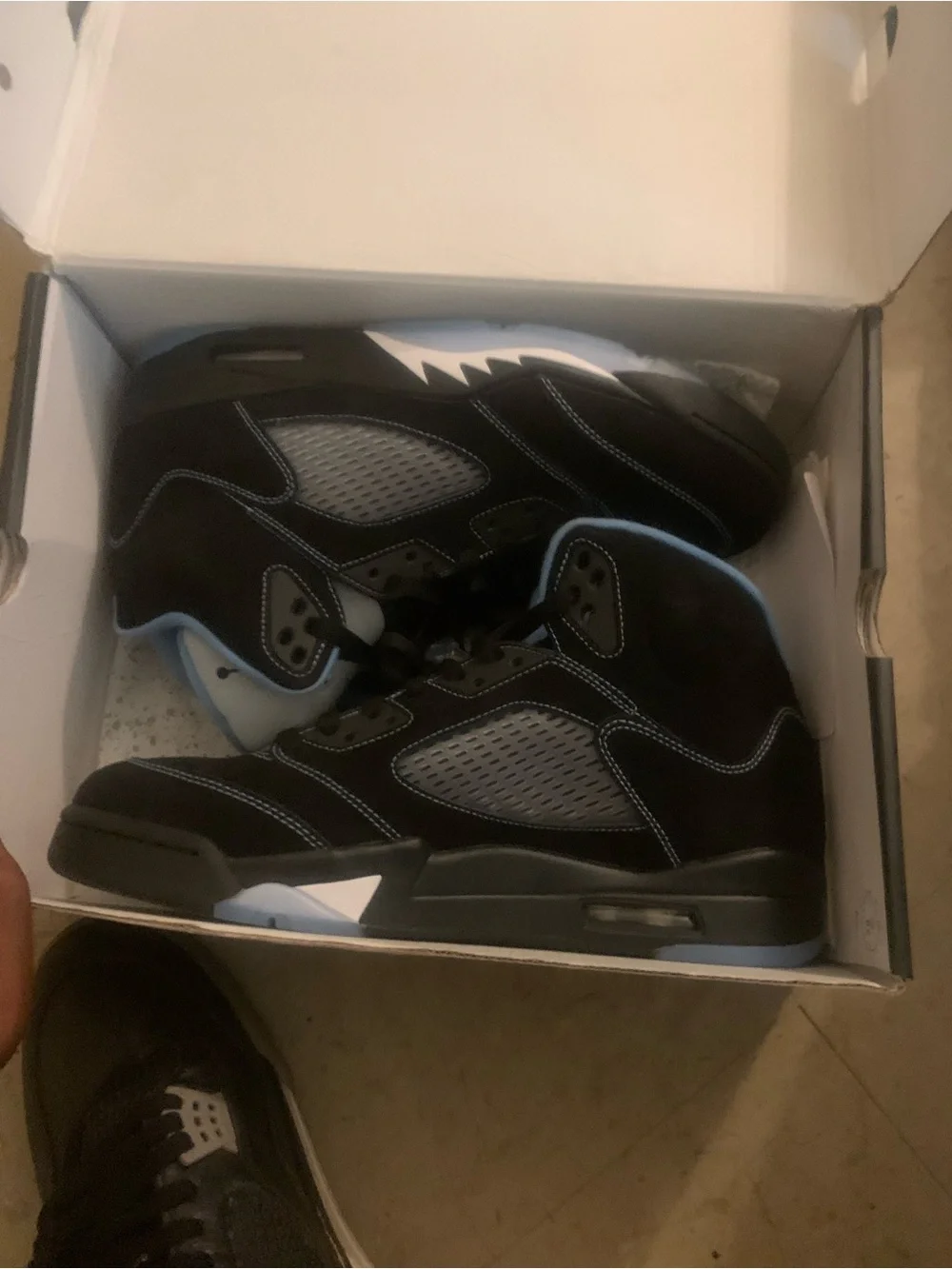 Jordan 5’s university blue